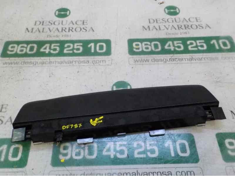 Recambio de piloto trasero central para bmw serie 5 lim. (f10) 530d xdrive referencia OEM IAM 63257230801  