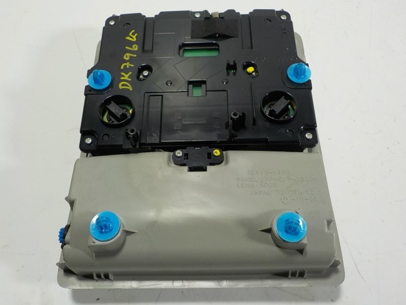 Recambio de piloto interior para lexus ct 200h referencia OEM IAM 8126076030B0 8A614033G 