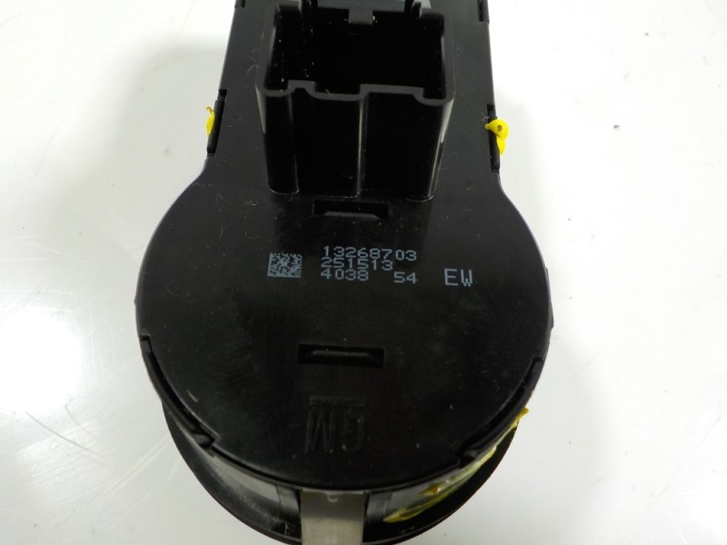 Recambio de mando luces para opel astra j lim. 1.7 16v cdti referencia OEM IAM 13268703 13268703 