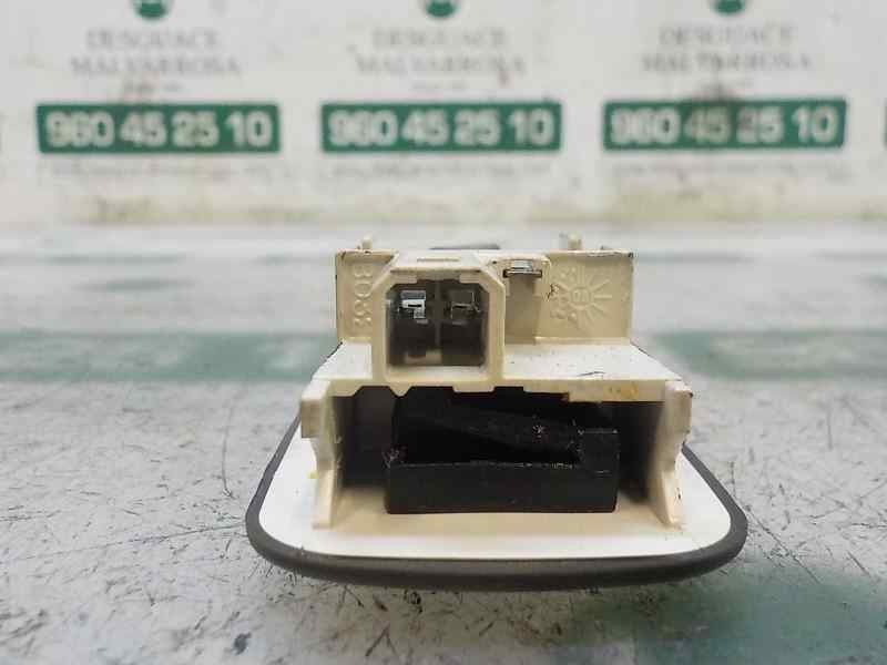 Recambio de piloto interior para fiat nuova 500 (150) 1.2 cat referencia OEM IAM 60653325 60607883 