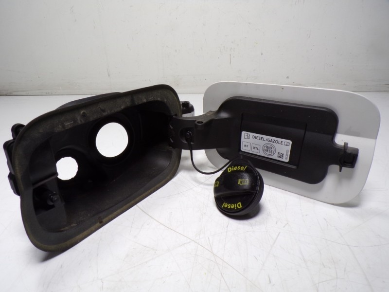 Recambio de tapa combustible para seat leon sportstourer (kl8) style referencia OEM IAM 5FE809905GGRU 5FE809905G 8V0862159A