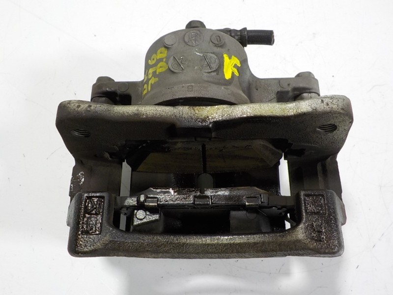 Recambio de pinza freno delantera derecha para lexus ct 200h referencia OEM IAM 4773047060  