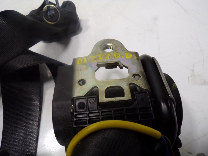 Recambio de cinturon seguridad delantero derecho para volkswagen touareg (7la) tdi r5 referencia OEM IAM 7L0857706HHCP 560981601