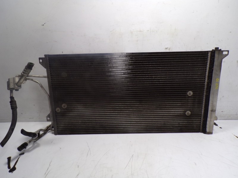 Recambio de condensador aire acondicionado para volkswagen touareg (7la) tdi r5 referencia OEM IAM 7L0820411G 7L0820411F 