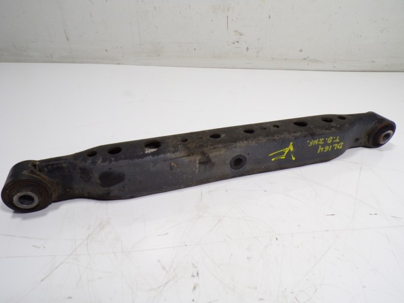 Recambio de brazo suspension inferior trasero derecho para nissan x-trail (t32) acenta referencia OEM IAM 55110JG00E  