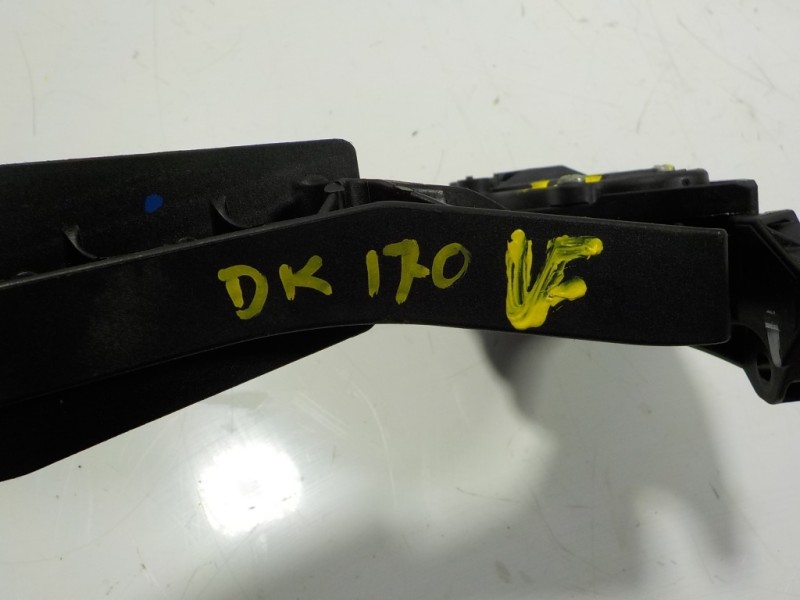 Recambio de potenciometro pedal para opel astra j lim. 1.7 16v cdti referencia OEM IAM 13252702 6PV00976507 