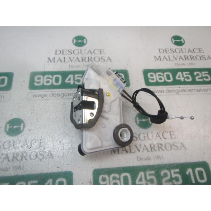 Recambio de cerradura puerta delantera derecha para toyota rav4 hybrid fwd referencia OEM IAM 6903062010  