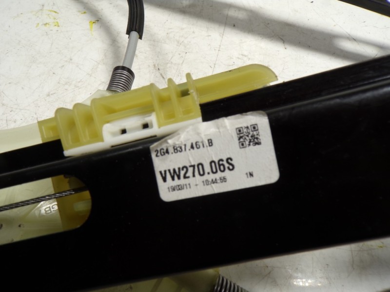 Recambio de elevalunas delantero izquierdo para volkswagen polo 1.0 referencia OEM IAM 2G4837461B 2G4837461B 