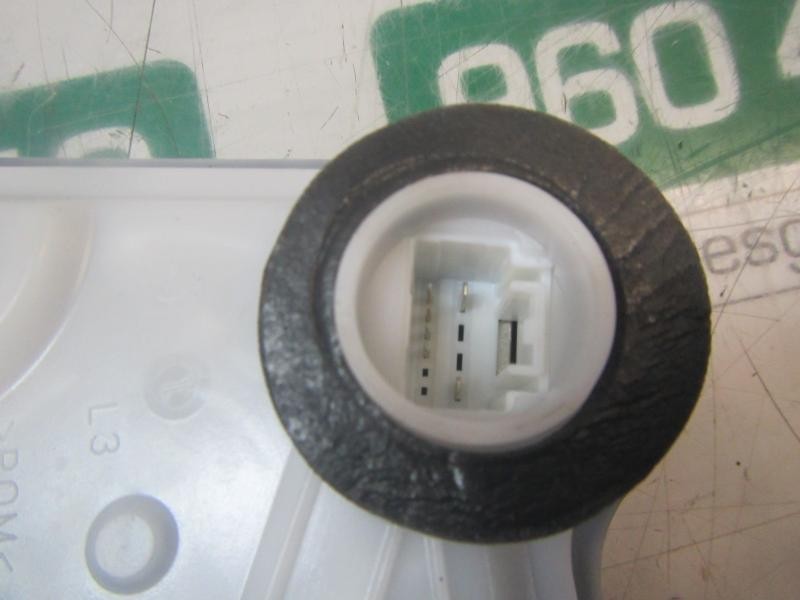 Recambio de cerradura puerta delantera izquierda para toyota rav4 hybrid fwd referencia OEM IAM 6904053140  