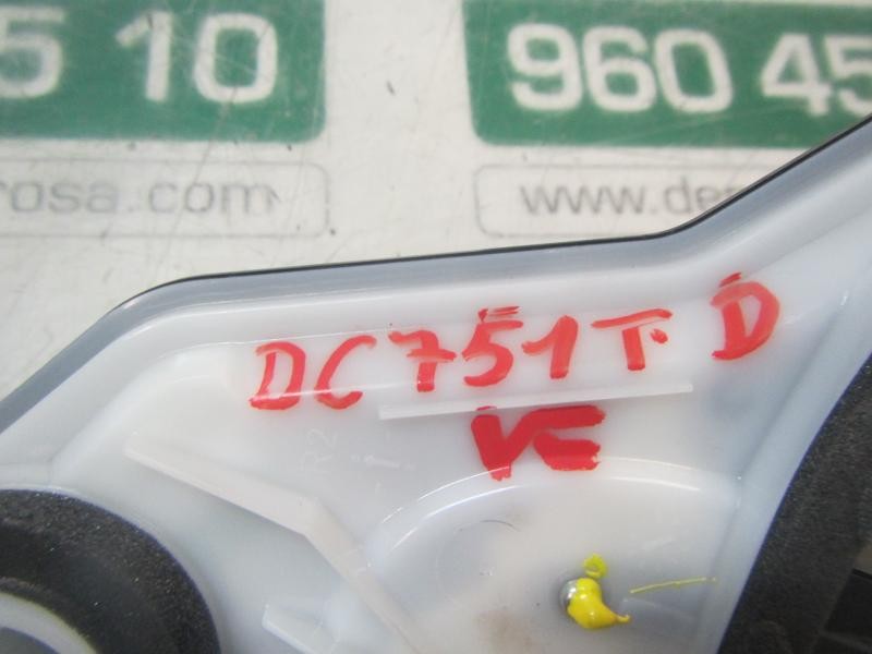 Recambio de cerradura puerta trasera derecha para toyota rav4 hybrid fwd referencia OEM IAM 6905048060  