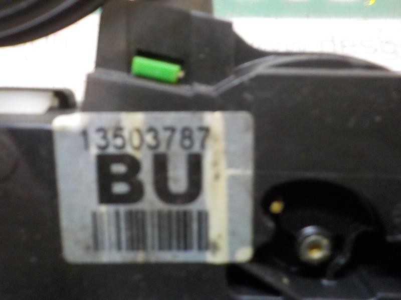 Recambio de cerradura puerta trasera izquierda para opel insignia berlina edition referencia OEM IAM 13503807 13503787 