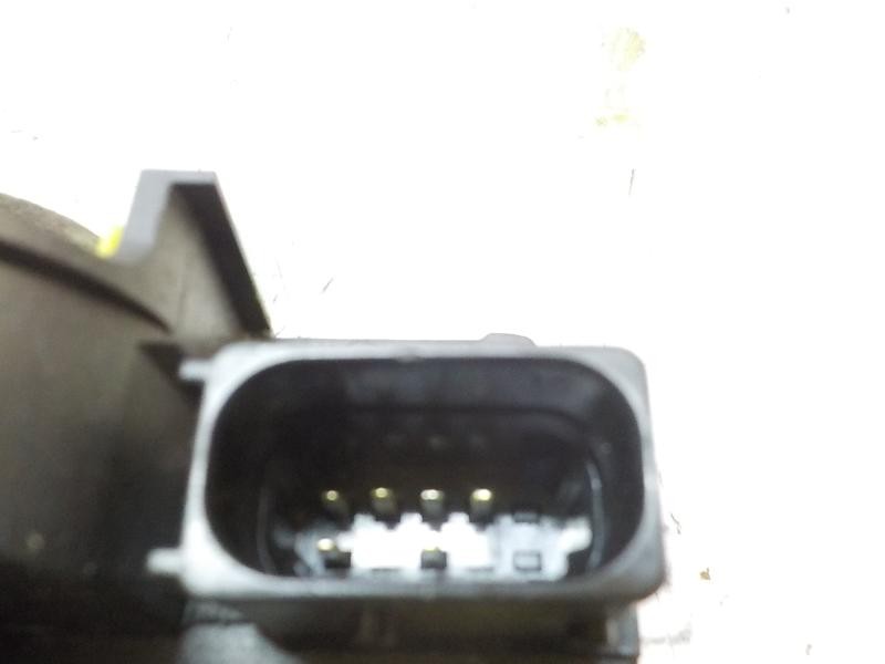 Recambio de cerradura puerta trasera izquierda para opel insignia berlina edition referencia OEM IAM 13503807 13503787 