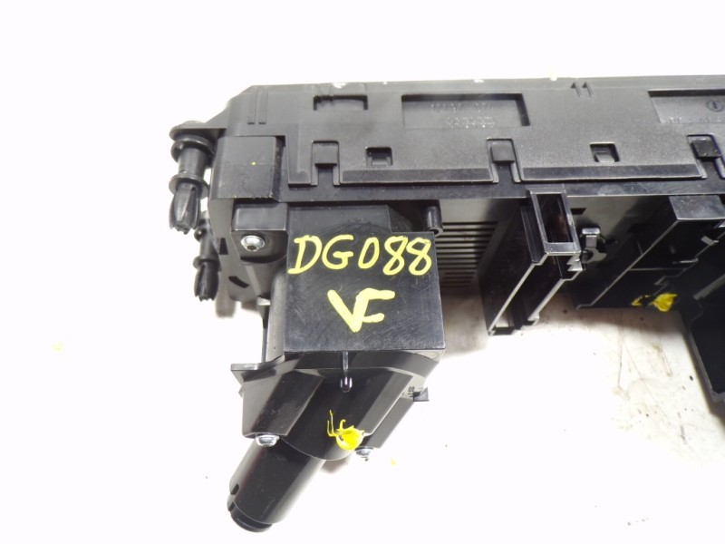 Recambio de mando calefaccion / aire acondicionado para volkswagen polo 1.0 referencia OEM IAM 2G1820045FEYW 2G1820045F 