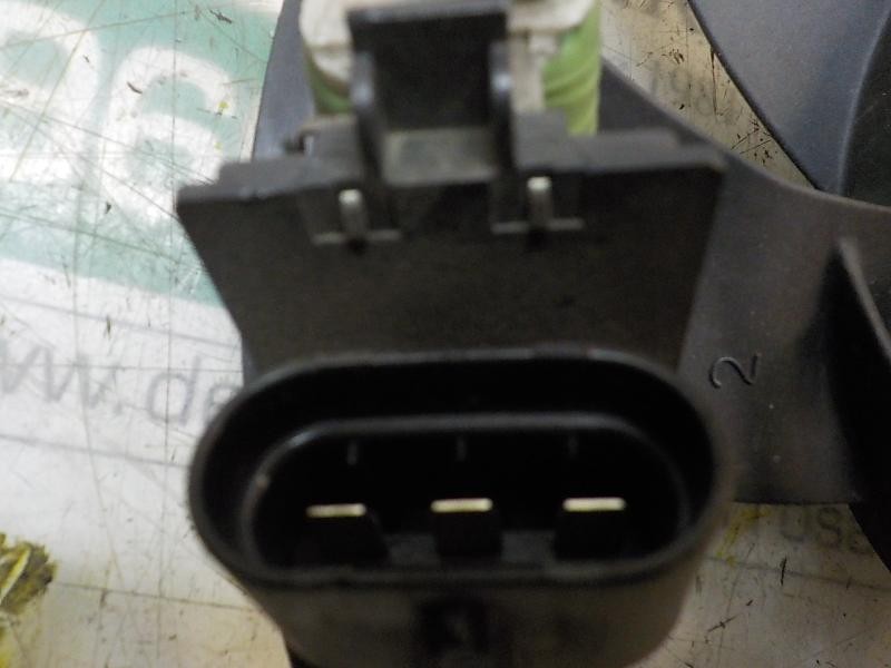 Recambio de electroventilador para opel insignia berlina edition referencia OEM IAM 13300195 P3612004 