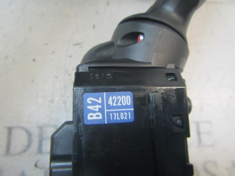 Recambio de mando limpia para toyota rav4 hybrid fwd referencia OEM IAM 8465242200 4220017L021 4220017L021