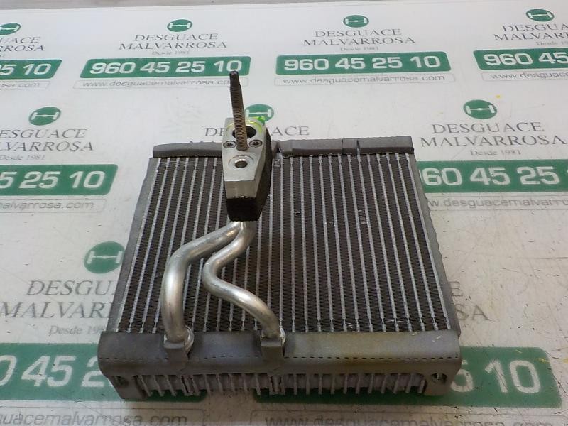 Recambio de evaporador aire acondicionado para opel insignia berlina edition referencia OEM IAM 13339086 52438025 52438025