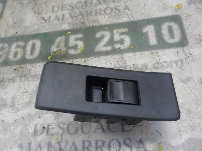 Recambio de mando elevalunas trasero derecho para toyota verso 1.6 16v cat referencia OEM IAM 848100F030  