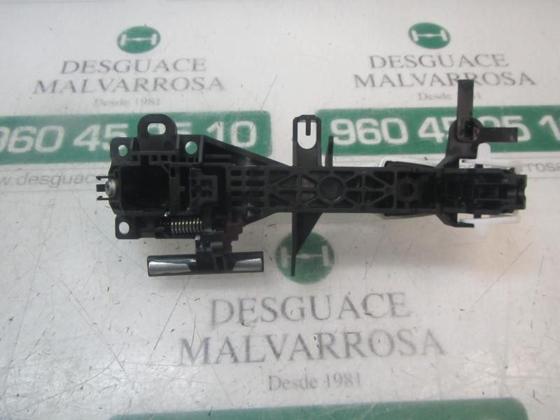 Recambio de maneta exterior delantera derecha para toyota rav4 hybrid fwd referencia OEM IAM 6929333030  