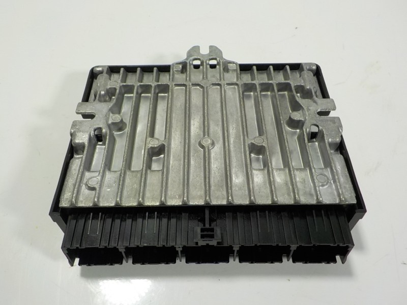 Recambio de centralita suspension para land rover range rover sport hse referencia OEM IAM LR033251 CPLA14F392JE 