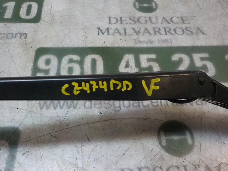 Recambio de brazo limpia delantero derecho para seat toledo (kg3) reference referencia OEM IAM 5JB955410  