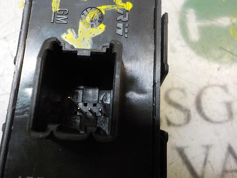 Recambio de mando elevalunas trasero izquierdo para opel insignia berlina edition referencia OEM IAM 13301888 13301888 