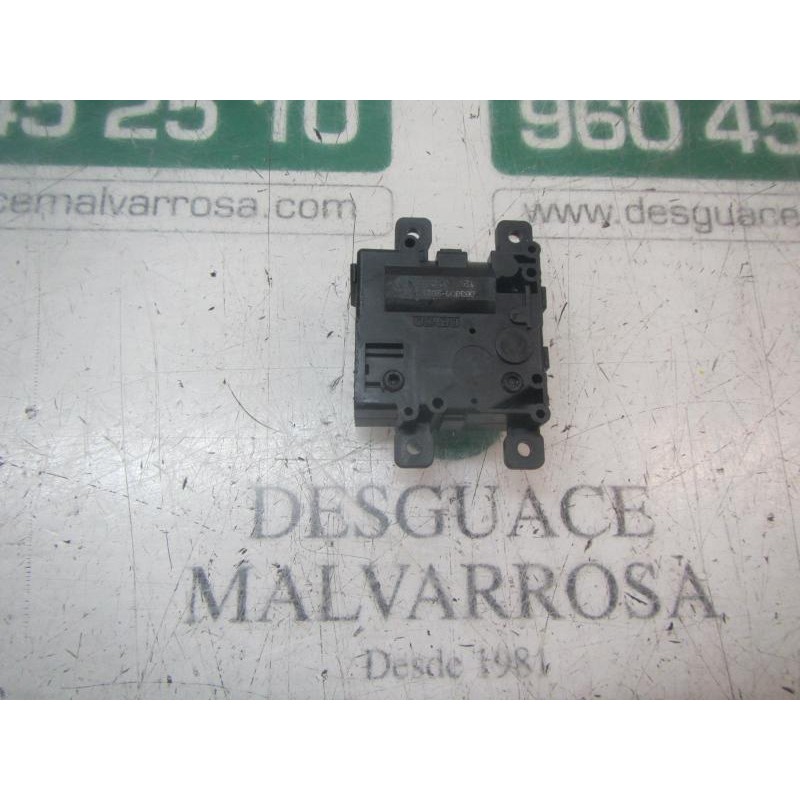 Recambio de motor apertura trampillas climatizador para toyota rav4 hybrid fwd referencia OEM IAM  0638002031 0638002031