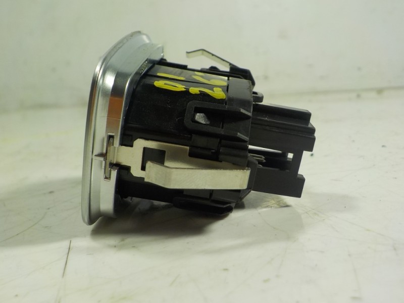 Recambio de modulo electronico para bmw serie 3 lim. (f30) 1.5 12v referencia OEM IAM 61319250734 9250734 