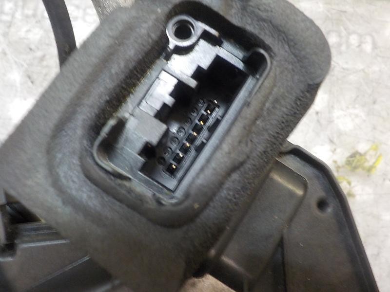 Recambio de cerradura puerta trasera derecha para seat toledo (kg3) reference referencia OEM IAM 5E0839016  