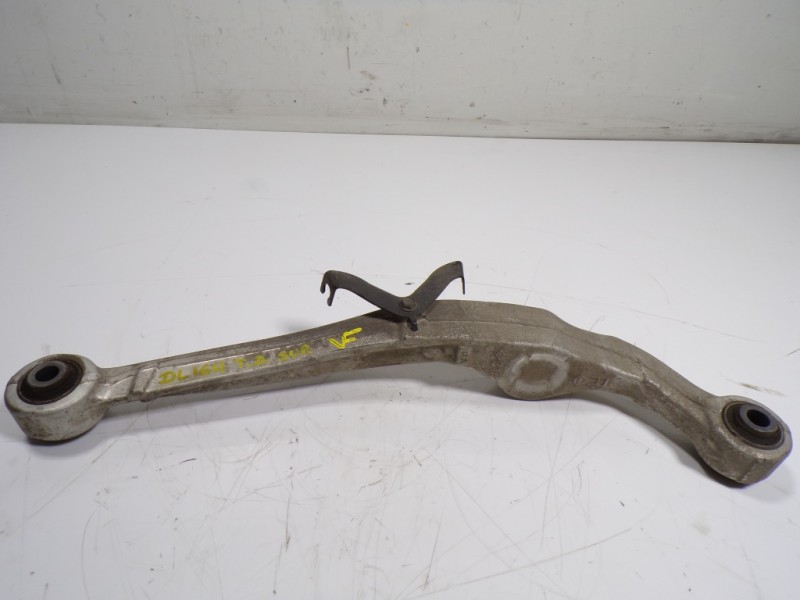 Recambio de brazo suspension superior trasero derecho para nissan x-trail (t32) acenta referencia OEM IAM 55120JD04A  