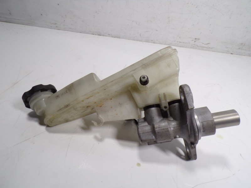 Recambio de bomba freno para opel astra k lim. 5türig 1.6 cdti dpf referencia OEM IAM 13486143  