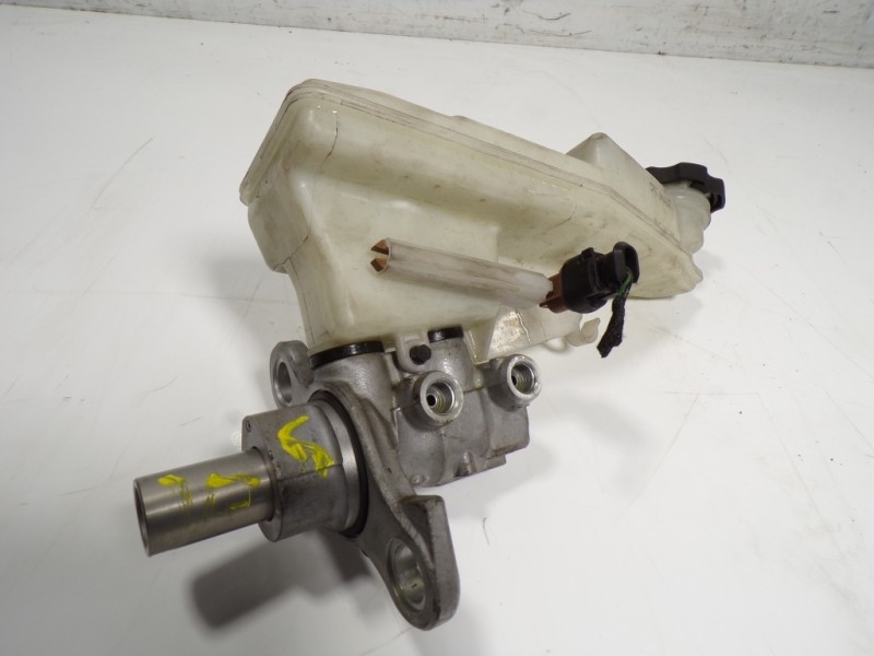 Recambio de bomba freno para opel astra k lim. 5türig 1.6 cdti dpf referencia OEM IAM 13486143  