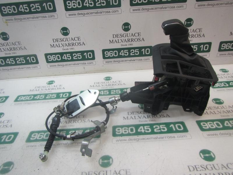 Recambio de palanca cambio para toyota rav4 hybrid fwd referencia OEM IAM 3356012650  
