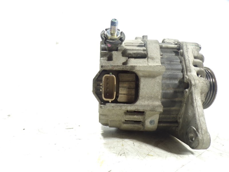 Recambio de alternador para mitsubishi space star (a00) 1.2 referencia OEM IAM 1800A359 1800A359 