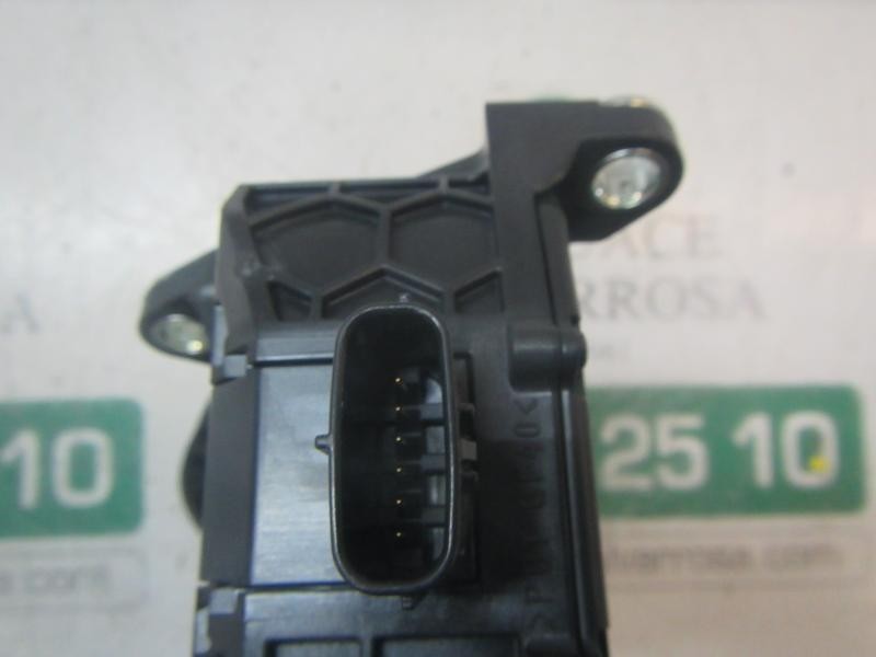 Recambio de potenciometro pedal para toyota rav4 hybrid fwd referencia OEM IAM 7811033140  