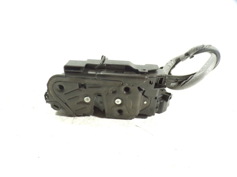 Recambio de cerradura puerta trasera derecha para volkswagen polo 1.6 tdi dpf referencia OEM IAM 5TA839016E 5TA839016 