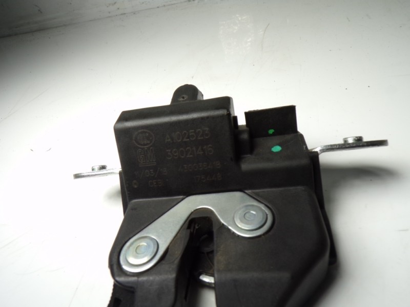 Recambio de cerradura maletero / porton para opel astra k lim. 5türig 1.6 cdti dpf referencia OEM IAM 13481535 A102523 