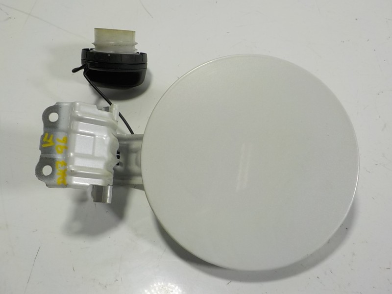 Recambio de tapa combustible para lexus ct 200h referencia OEM IAM 7735076010  