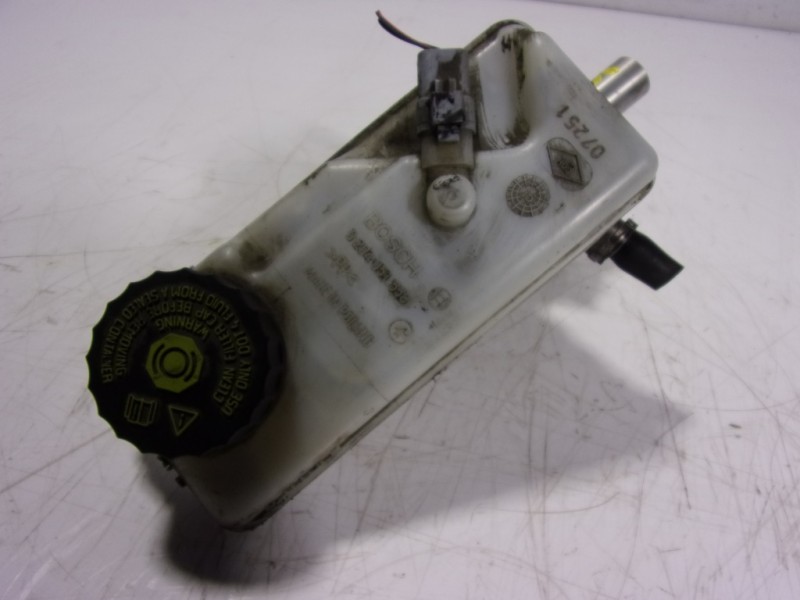 Recambio de bomba freno para renault kangoo 1.5 dci diesel fap referencia OEM IAM   