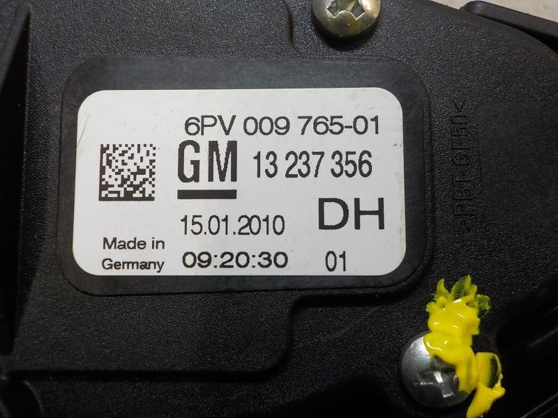 Recambio de potenciometro pedal para opel insignia berlina edition referencia OEM IAM 13272899 13237356 