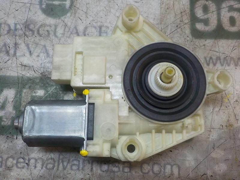 Recambio de motor elevalunas delantero derecho para seat toledo (kg3) reference referencia OEM IAM 5JA959812E  