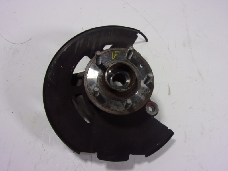 Recambio de mangueta delantera derecha para opel astra k lim. 5türig 1.6 cdti dpf referencia OEM IAM 39030300  