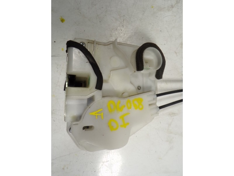 Recambio de cerradura puerta delantera izquierda para mitsubishi space star (a00) 1.2 referencia OEM IAM 5715A907  
