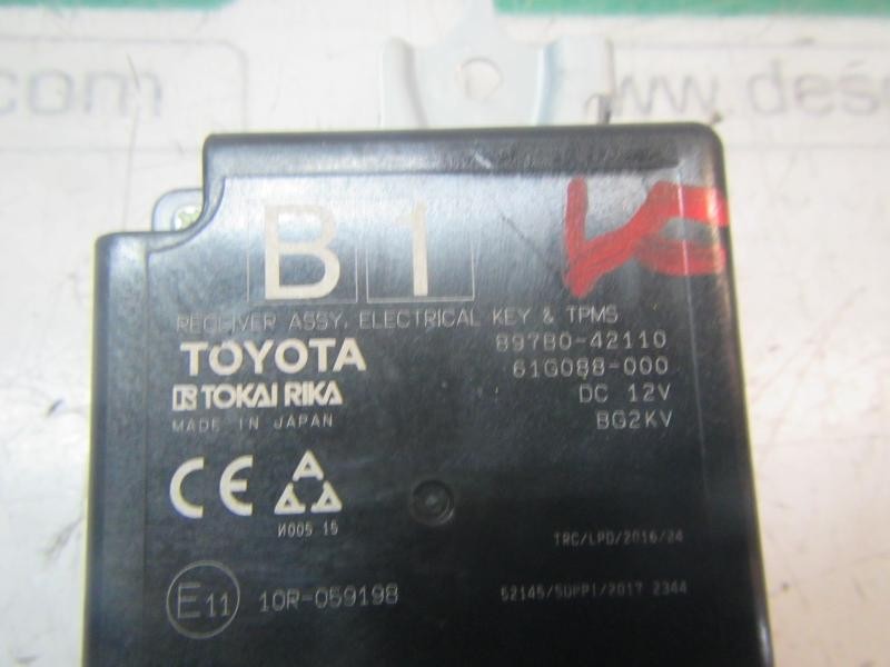 Recambio de modulo electronico para toyota rav4 hybrid fwd referencia OEM IAM  8978042110 