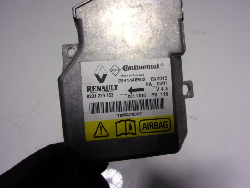 Recambio de centralita airbag para renault kangoo 1.5 dci diesel fap referencia OEM IAM  8201229153 
