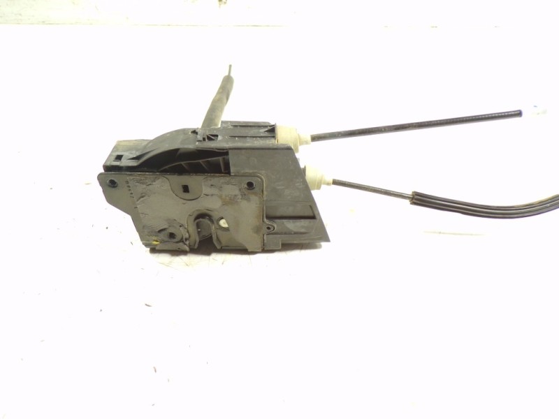 Recambio de cerradura puerta delantera izquierda para land rover discovery sport 2.0 td4 cat referencia OEM IAM LR070438 GK72203