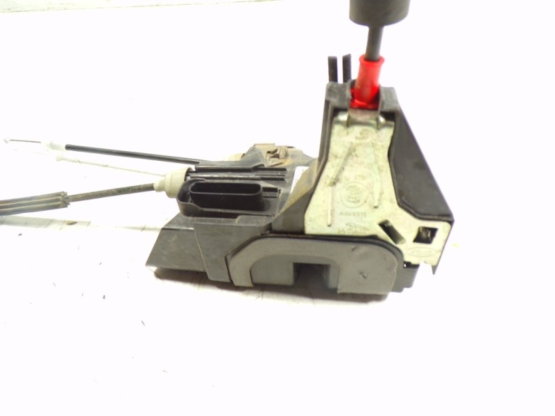 Recambio de cerradura puerta delantera izquierda para land rover discovery sport 2.0 td4 cat referencia OEM IAM LR070438 GK72203