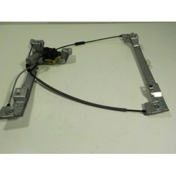 ELEVALUNAS DELANTERO DERECHO A4157200246 9030304A 9030304A