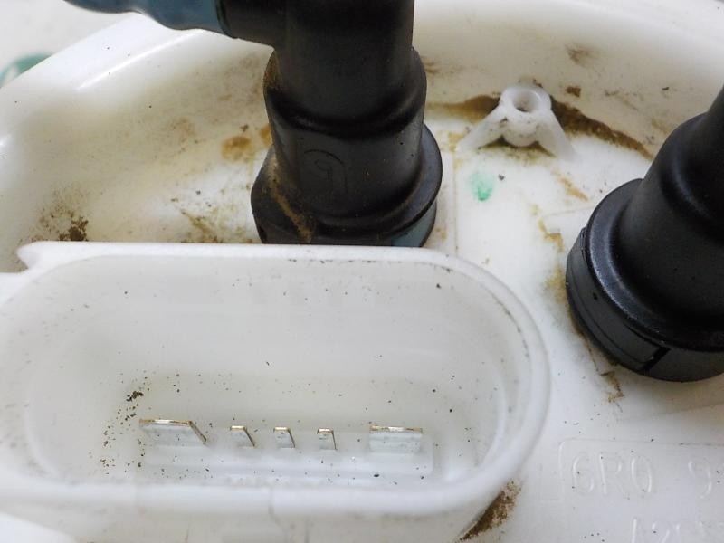 Recambio de aforador para volkswagen polo (6r1) 1.2 referencia OEM IAM 6R0919051M 6R0919051F A2C53436805