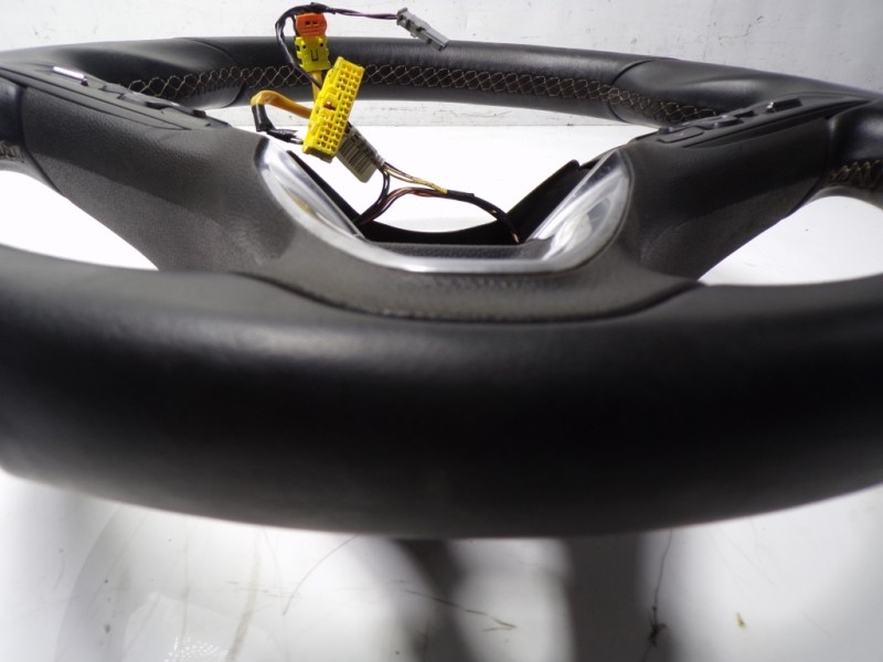 Recambio de volante para opel astra k lim. 5türig 1.6 cdti dpf referencia OEM IAM 39018002 34215507C 