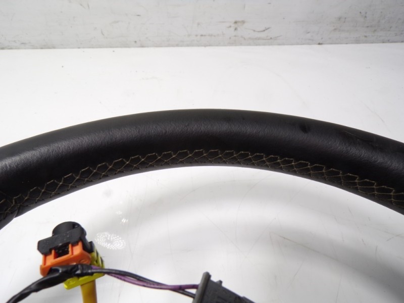 Recambio de volante para opel astra k lim. 5türig 1.6 cdti dpf referencia OEM IAM 39018002 34215507C 